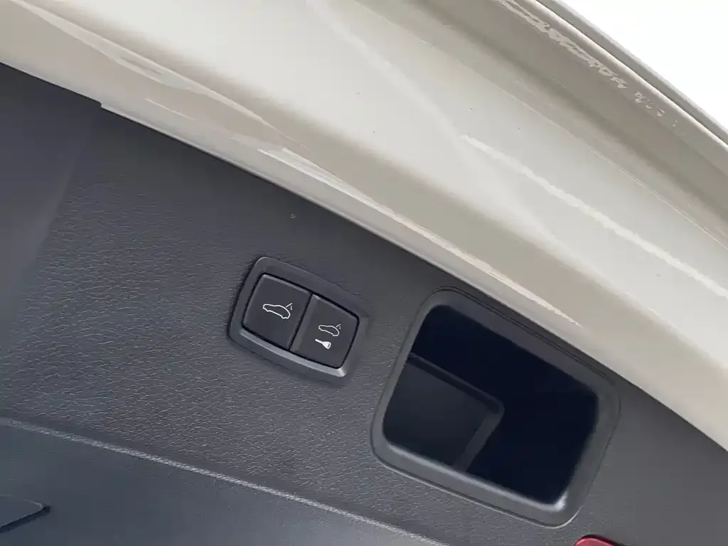 Porsche Macan 2021 из CN, фото 3