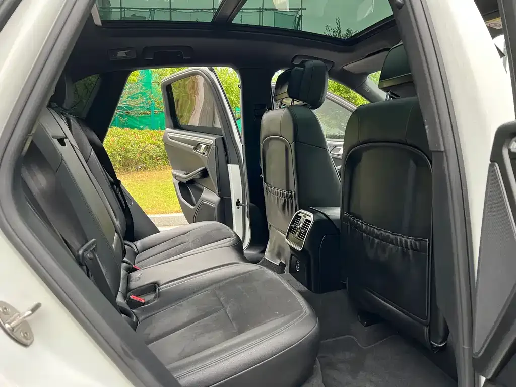 Porsche Macan 2021 из CN, фото 10