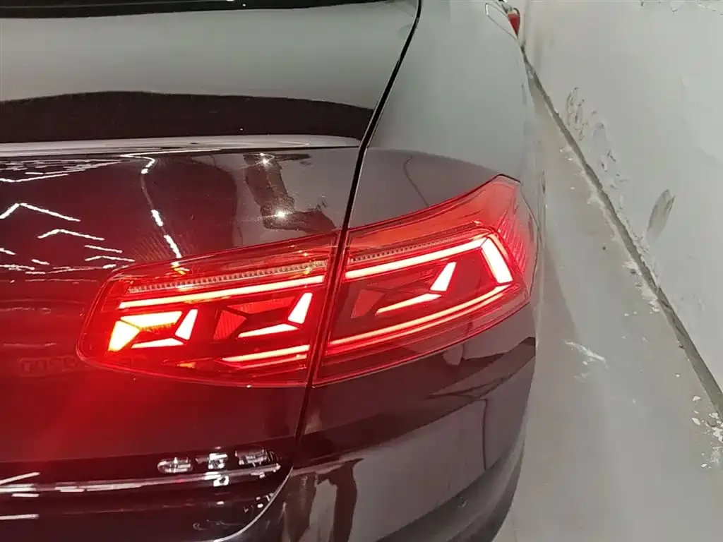 Volkswagen 迈腾插电混动 — фото 10