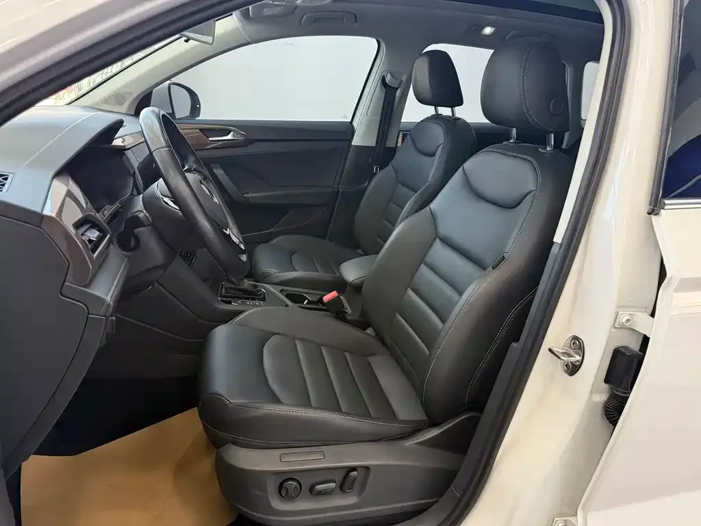 Volkswagen Tharu — фото 8