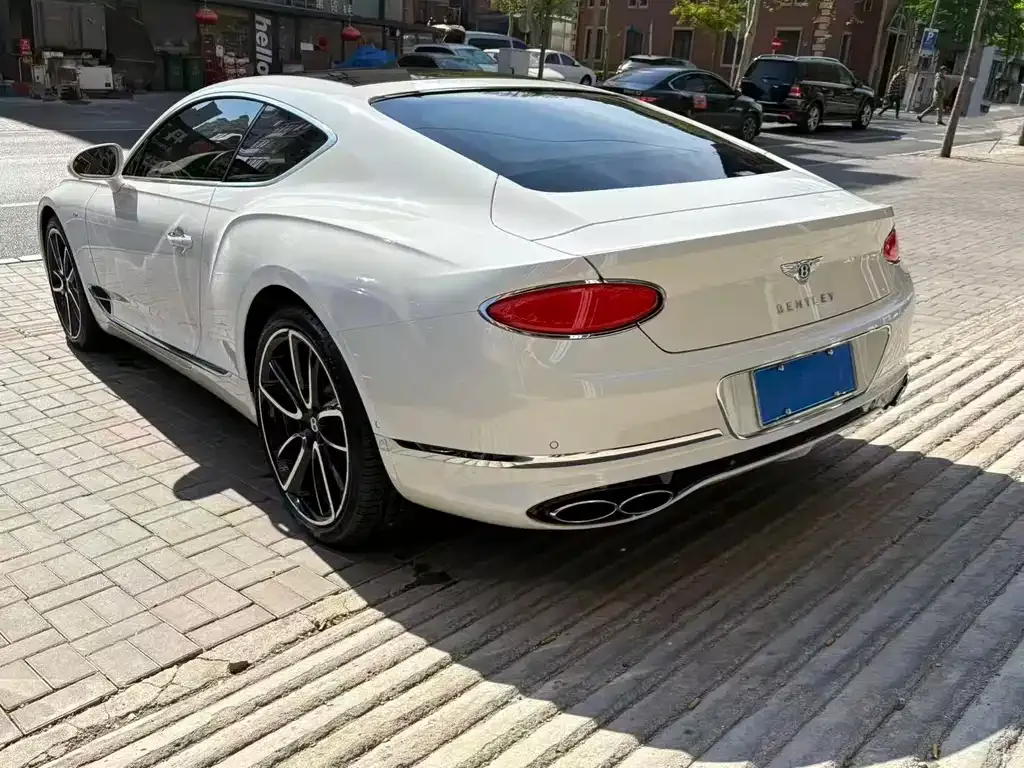 Bentley Continental — фото 8