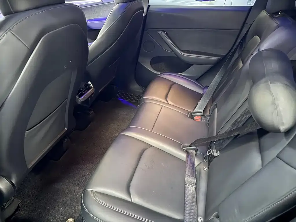 Tesla Model Y 2024 из CN, фото 7