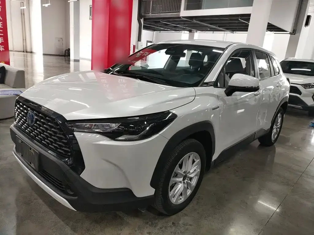 Toyota Corolla Cross 2024 из CN, фото 1