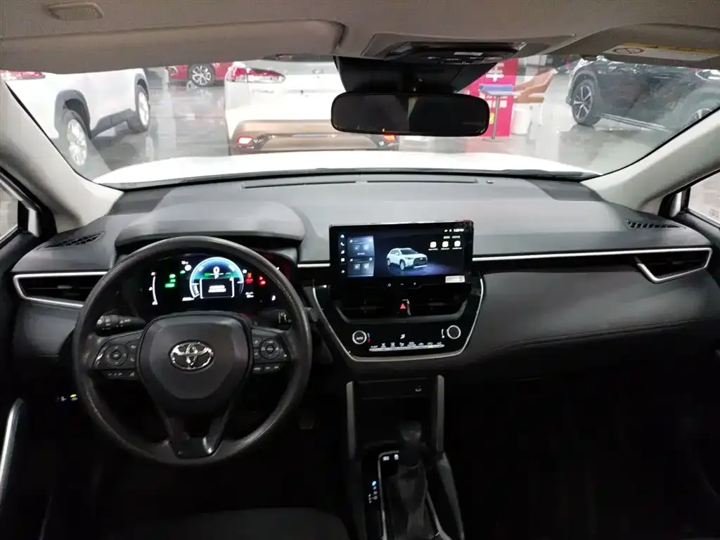 Toyota Corolla Cross 2024 из CN, фото 4