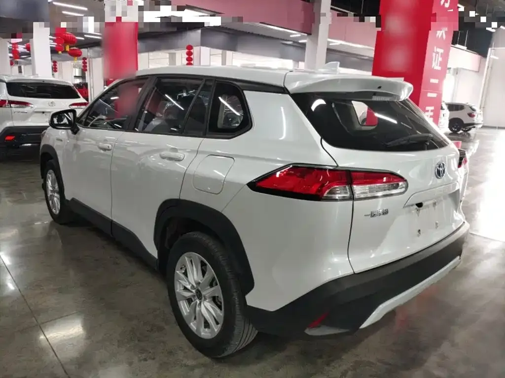Toyota Corolla Cross 2024 из CN, фото 7