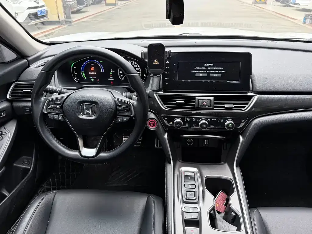 Honda Accord — фото 2