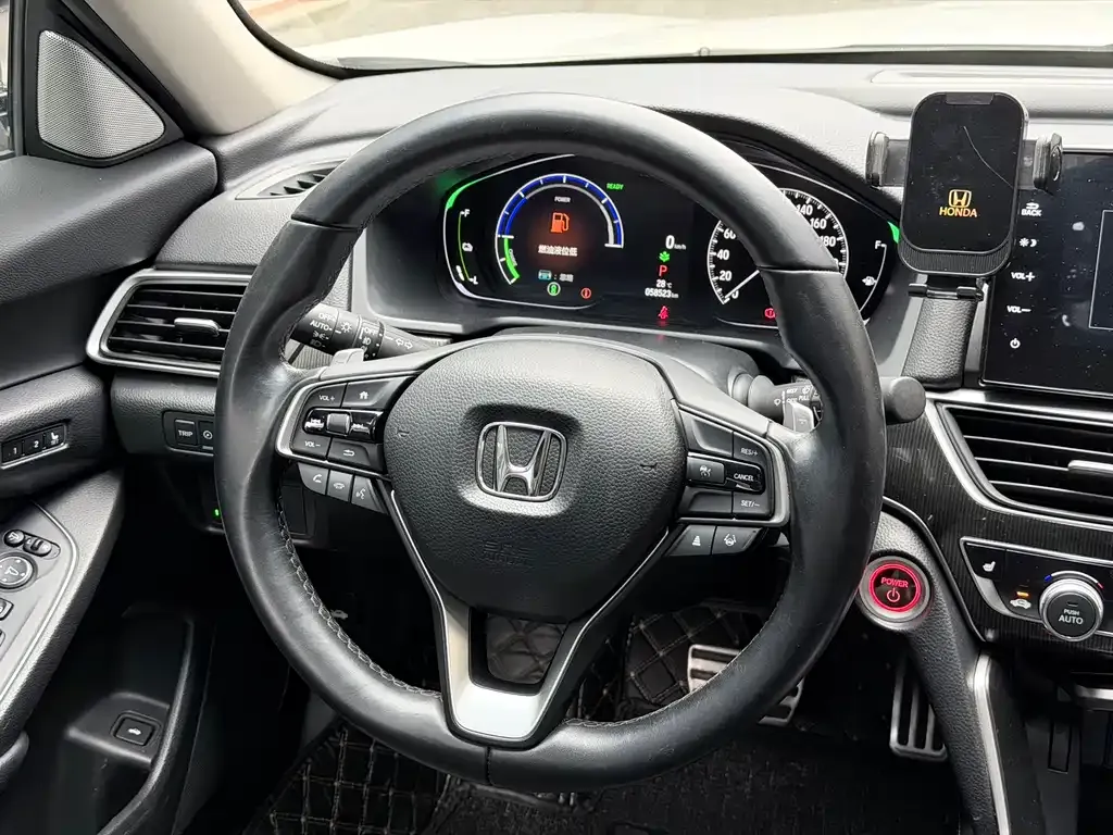 Honda Accord — фото 9