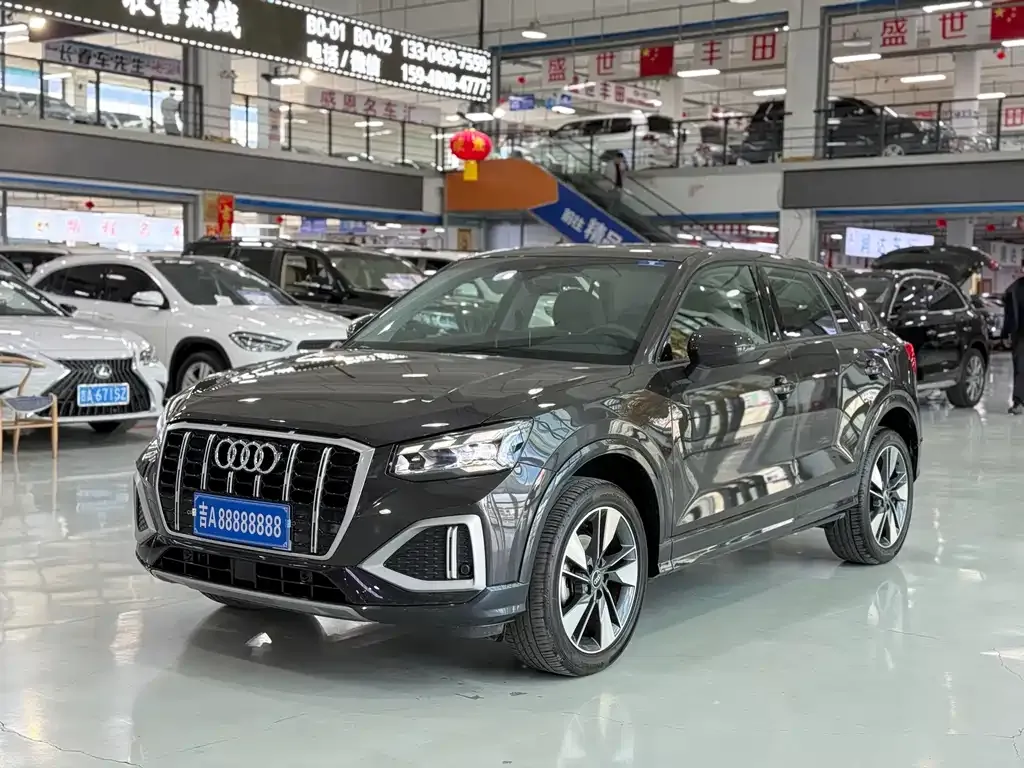 Audi Q2L 2023 из CN, фото 1