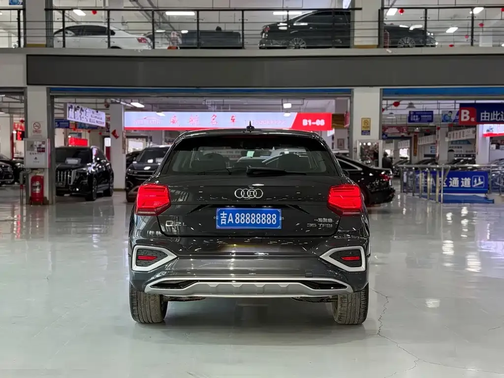 Audi Q2L 2023 из CN, фото 5