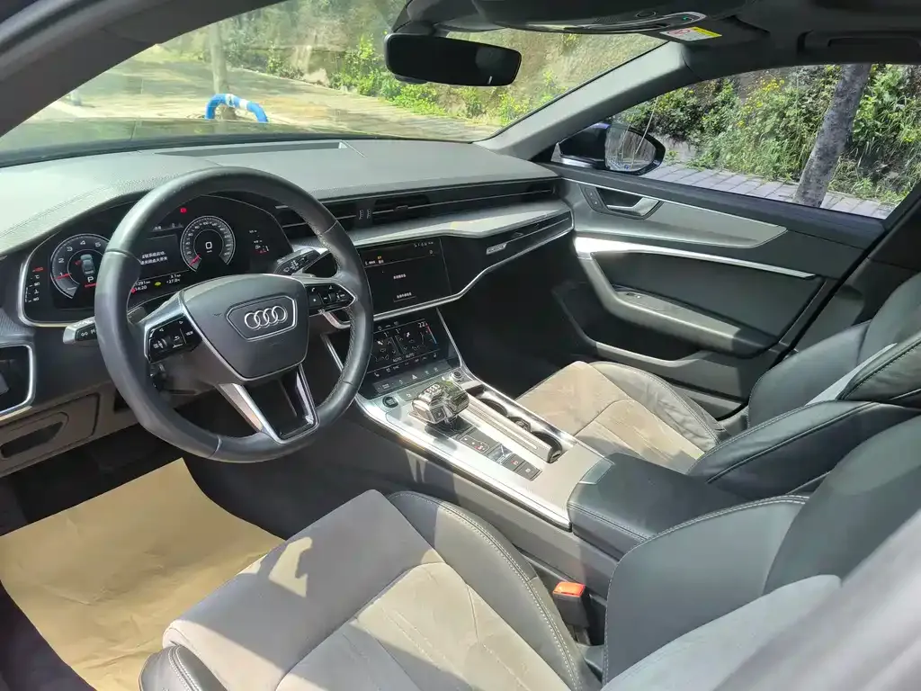 Audi A6L 2021 из CN, фото 10