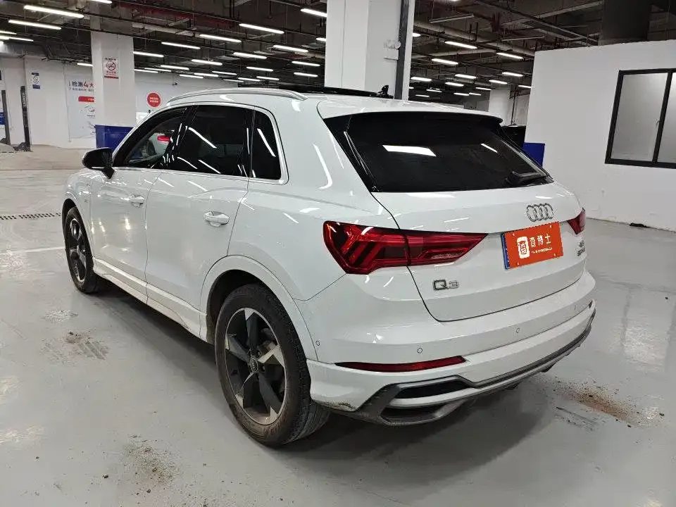 Audi Q3 — фото 10