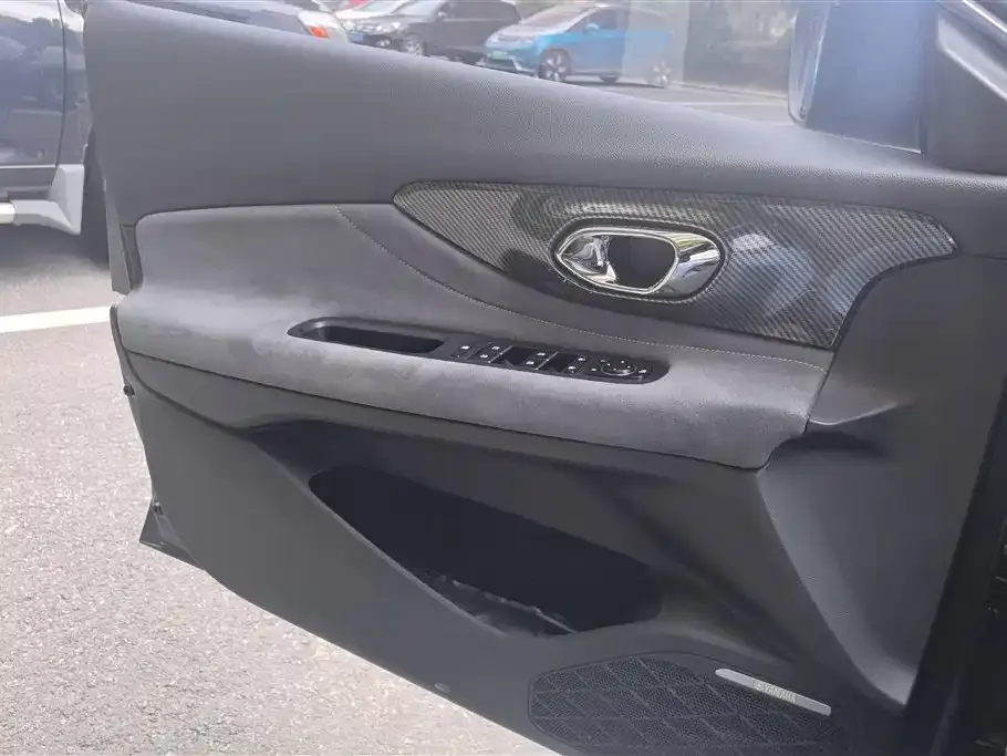 GAC Motor Shadow Leopard — фото 10
