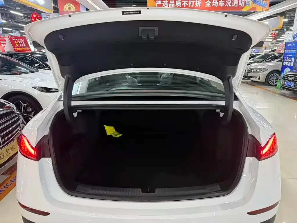 Roewe D7 2024 из CN, фото 7