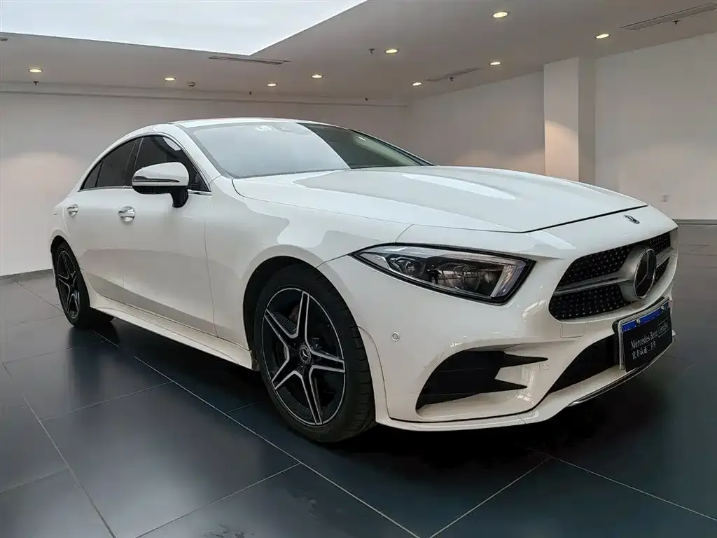 Mercedes-Benz CLS — фото 2