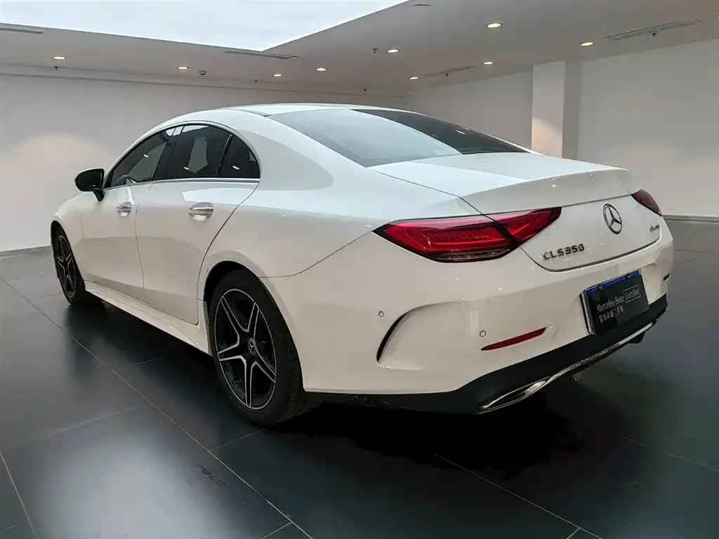 Mercedes-Benz CLS — фото 3