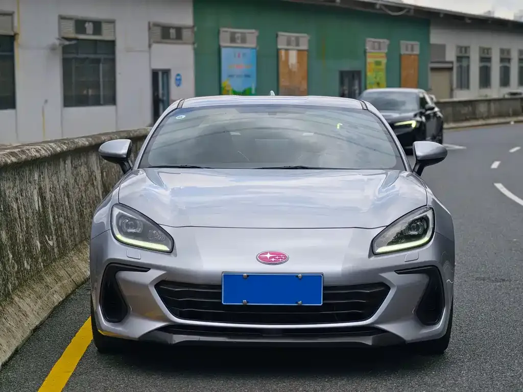 Subaru BRZ 2022 из CN, фото 6