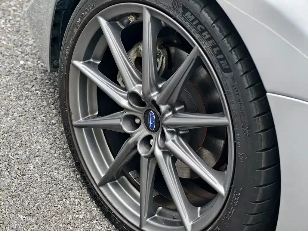 Subaru BRZ 2022 из CN, фото 9