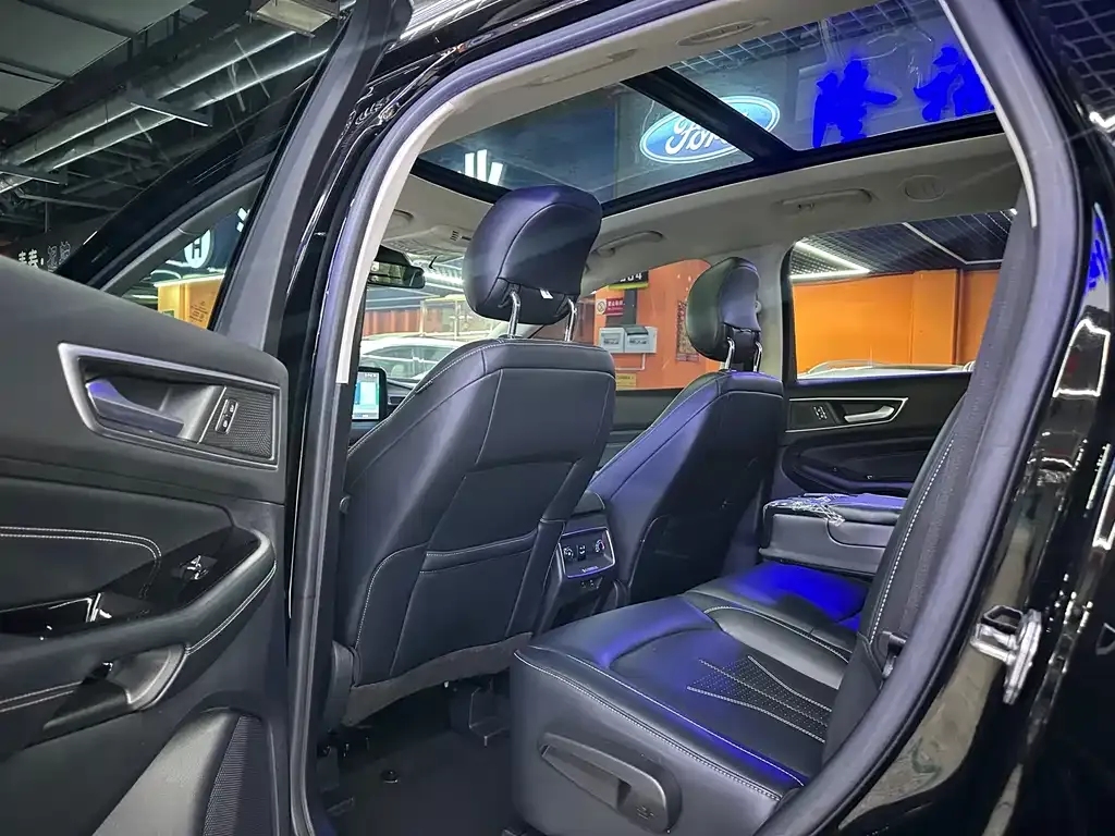 Ford Edge — фото 3