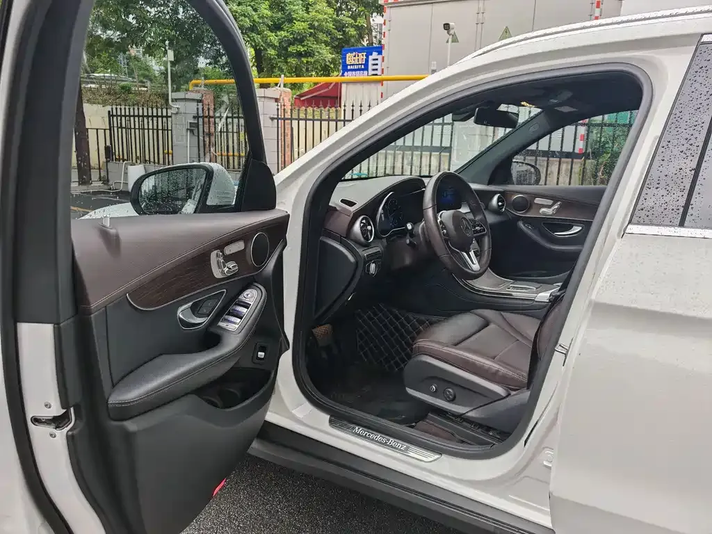 Mercedes-Benz GLC 2021 из CN, фото 3