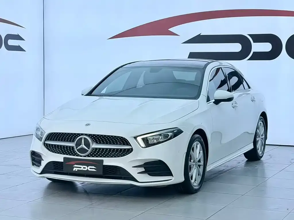 Mercedes-Benz A-Class — фото 1
