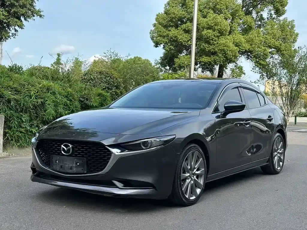 Mazda 3 Axela — фото 1