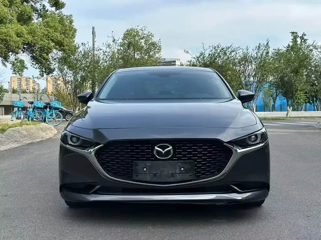 Mazda 3 Axela — фото 10