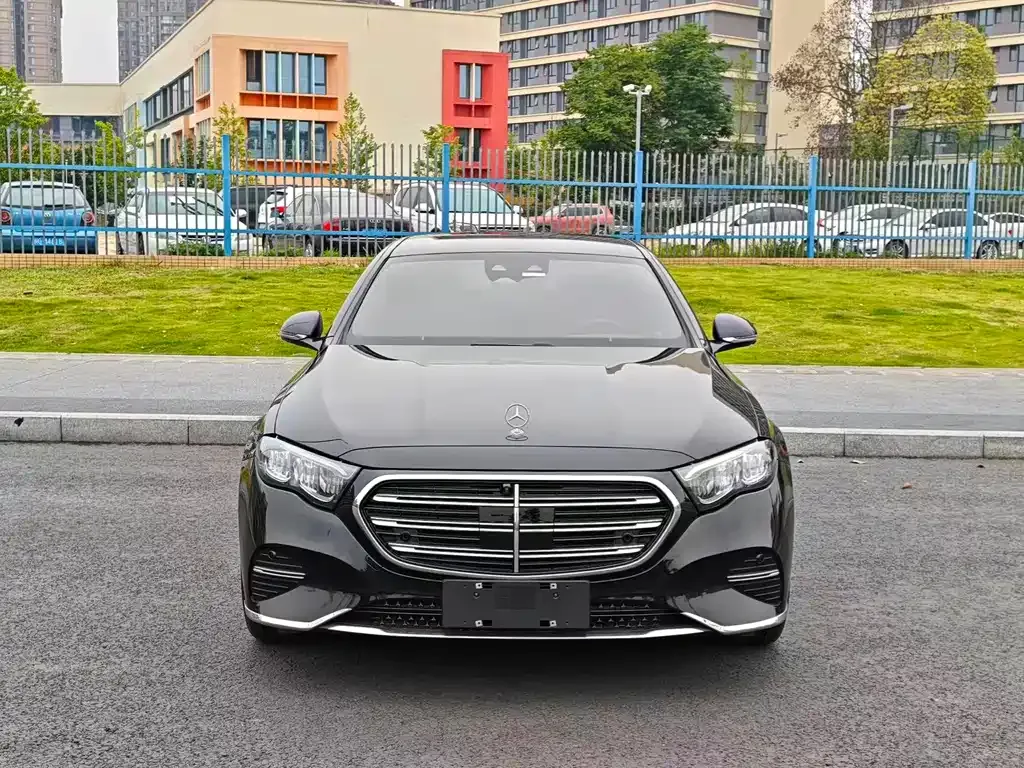 Mercedes-Benz E-Class 2024 из CN, фото 10