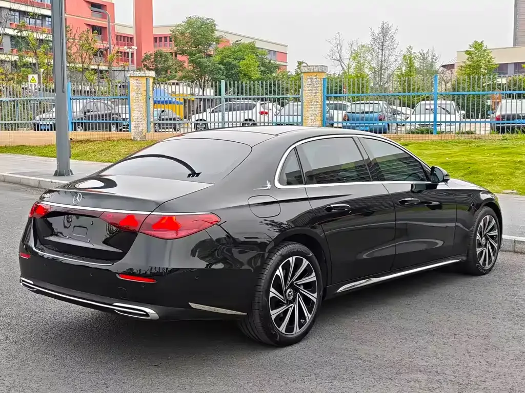 Mercedes-Benz E-Class 2024 из CN, фото 8