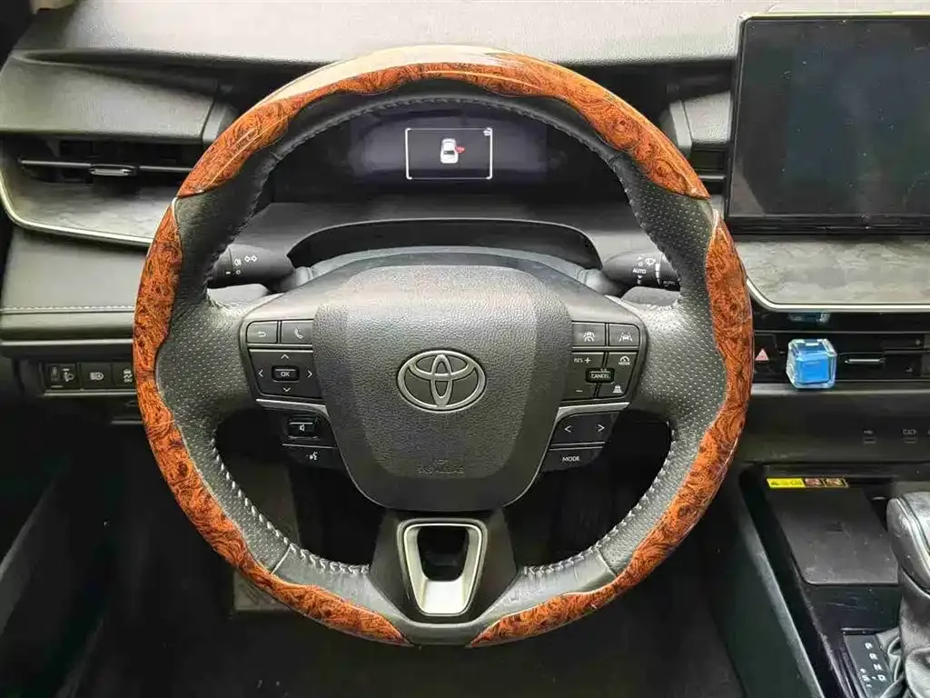 Toyota Camry 2024 из CN, фото 10