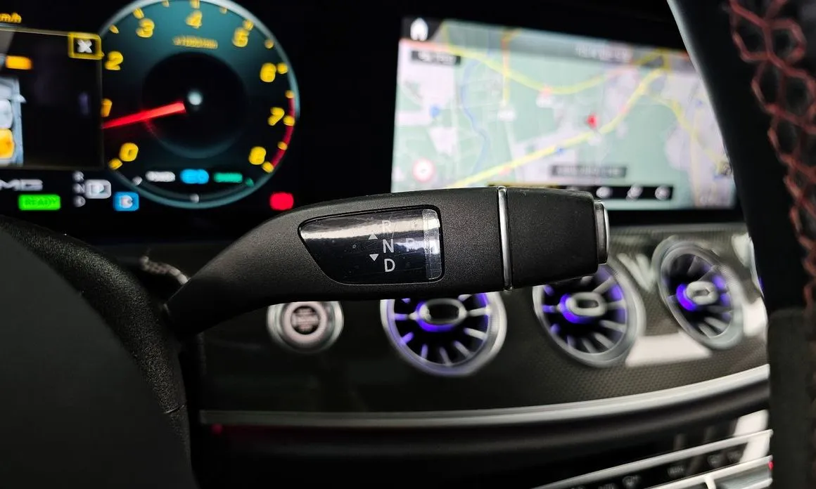 Mercedes-Benz E-Class 2021 из KR, фото 3