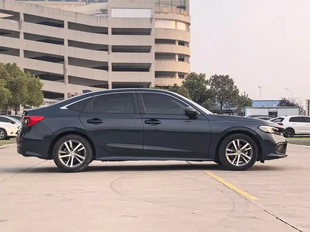 Honda Civic — фото 5