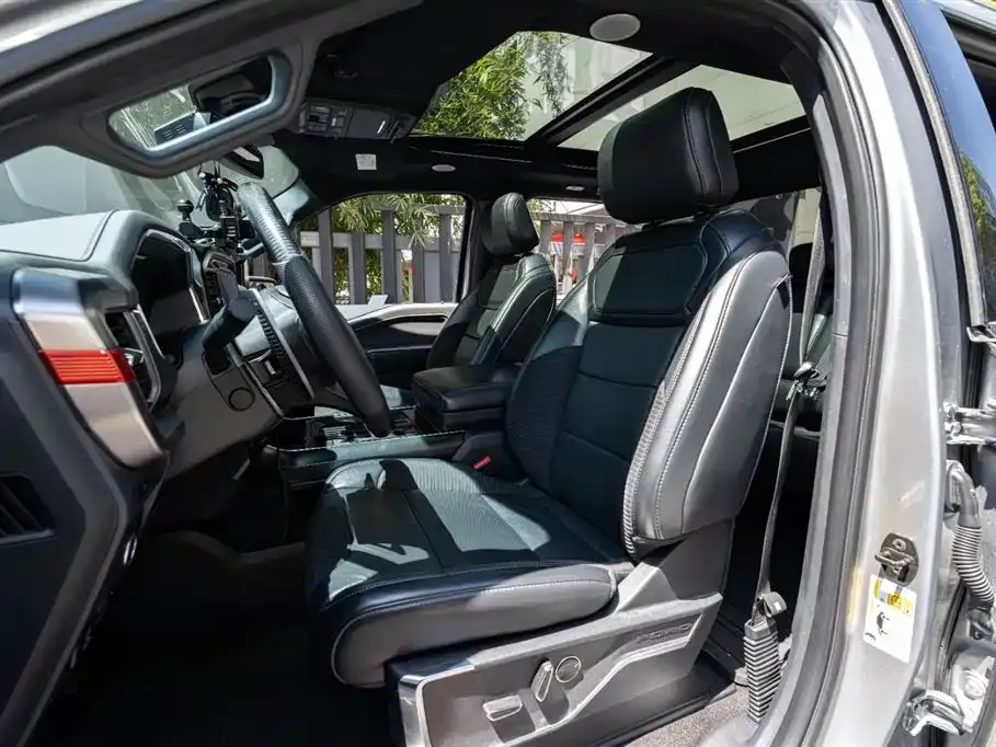 Ford F-150 Raptor 2023 из CN, фото 8