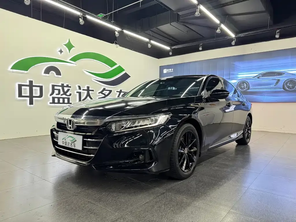 Honda Accord — фото 1