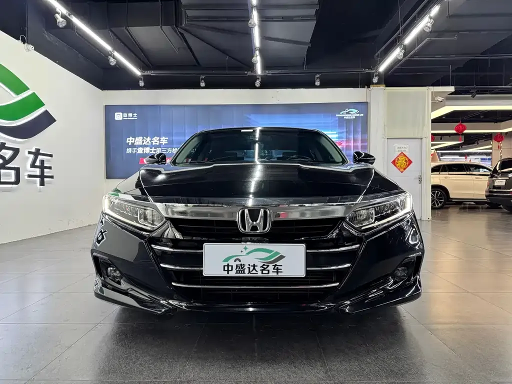 Honda Accord — фото 9