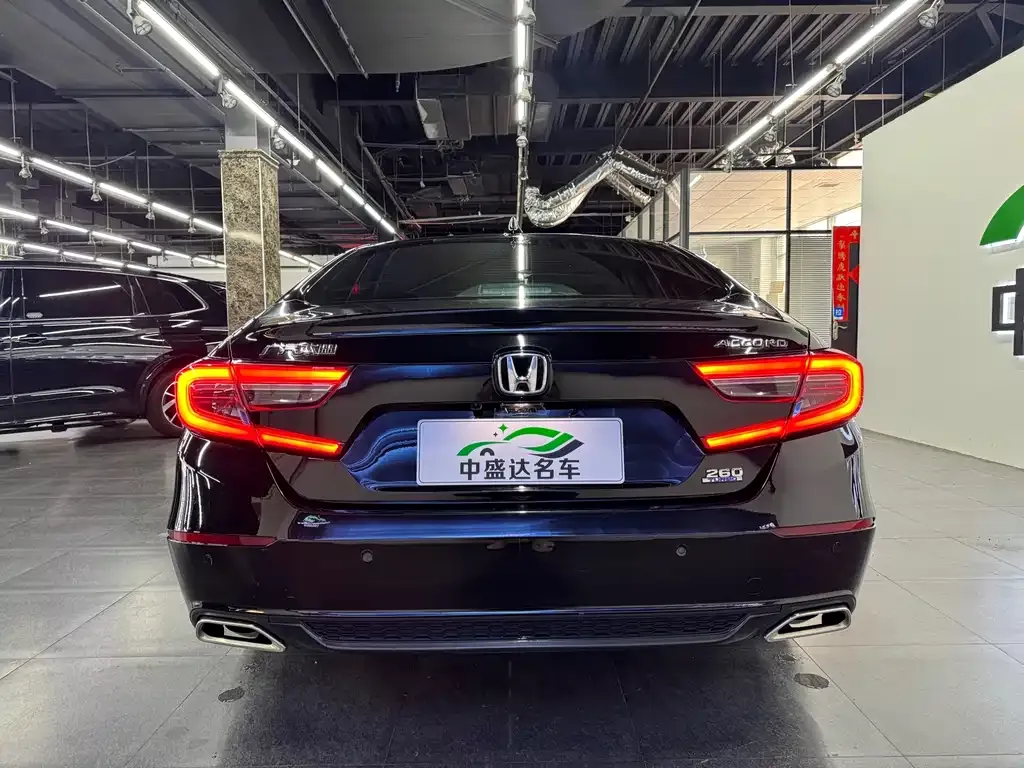 Honda Accord — фото 5