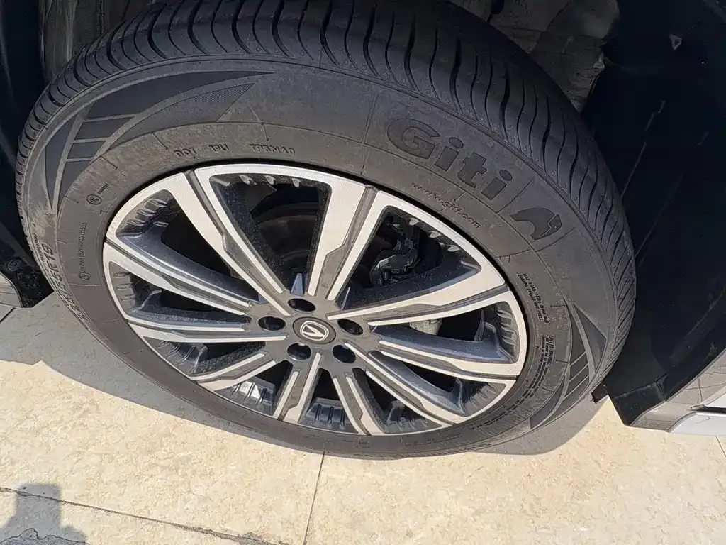 Changan CS75PLUS 2025 из CN, фото 3