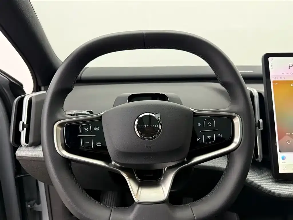 Volvo EX30 2024 из CN, фото 5