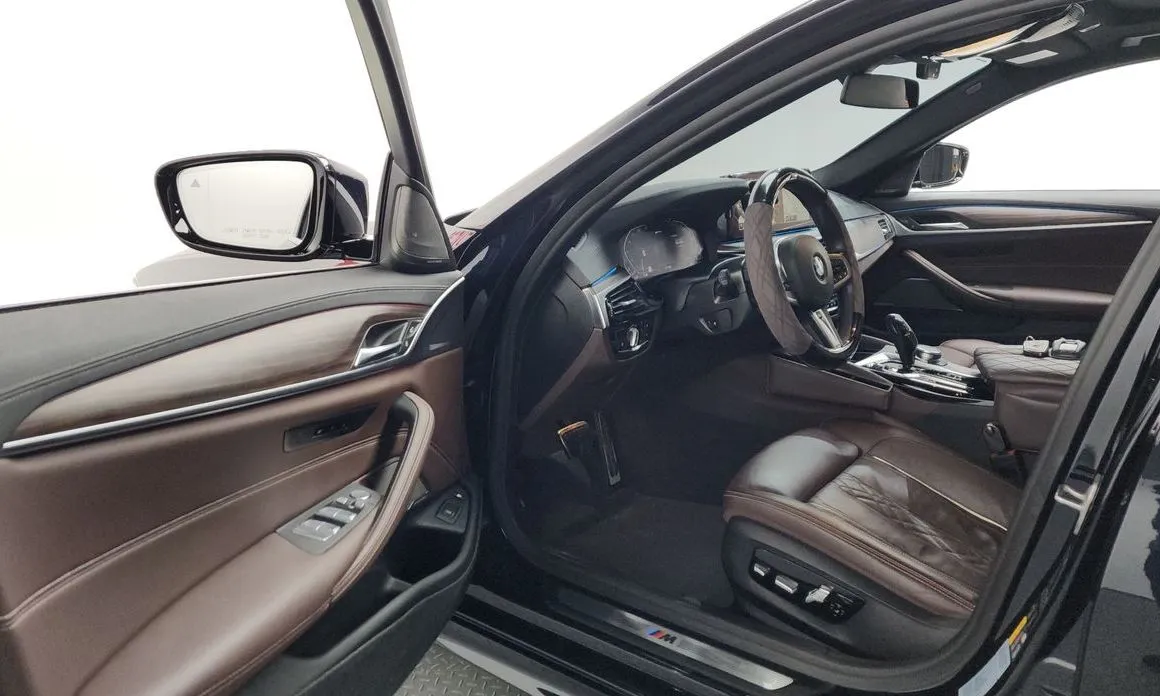 BMW 5-Series 2021 из KR, фото 10