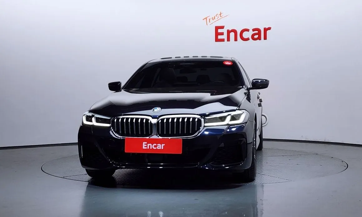 BMW 5-Series 2021 из KR, фото 2