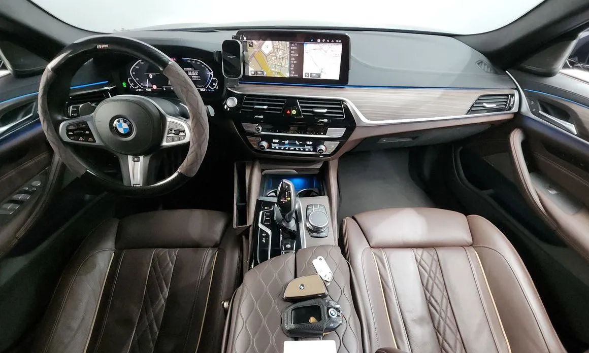 BMW 5-Series 2021 из KR, фото 9