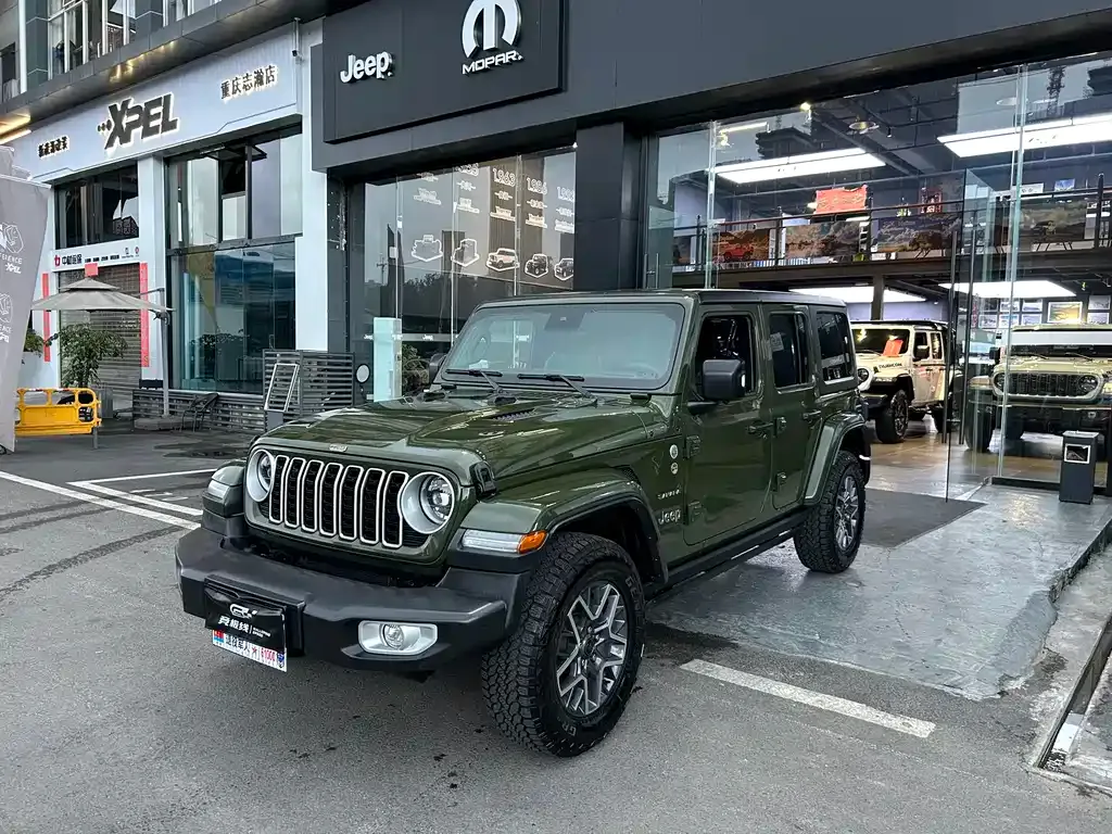 Jeep Wrangler — фото 1