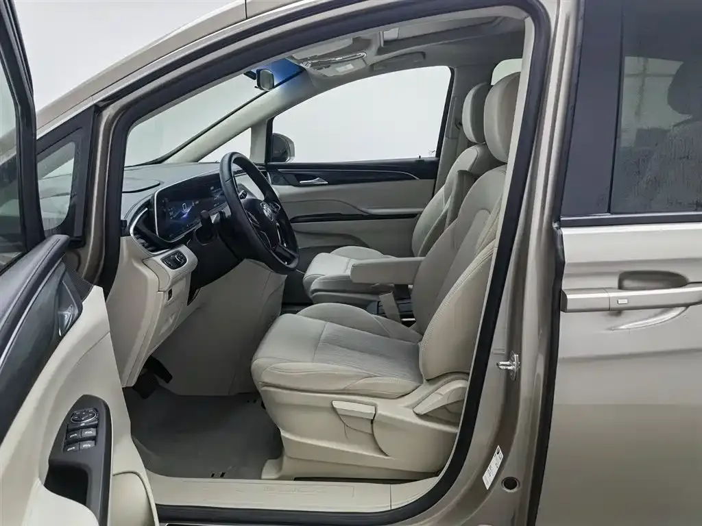 Buick GL8 2024 из CN, фото 4