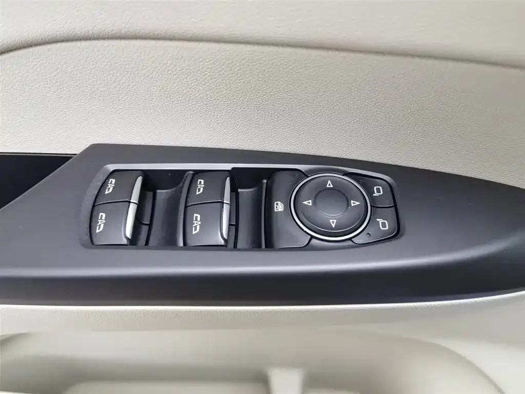 Buick GL8 2024 из CN, фото 5