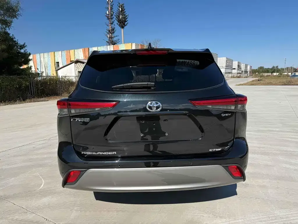 Toyota Highlander — фото 3