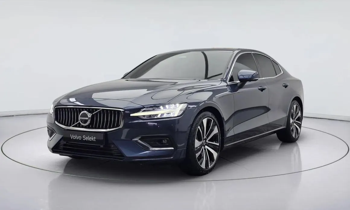 Volvo S60 2024 из KR, фото 1