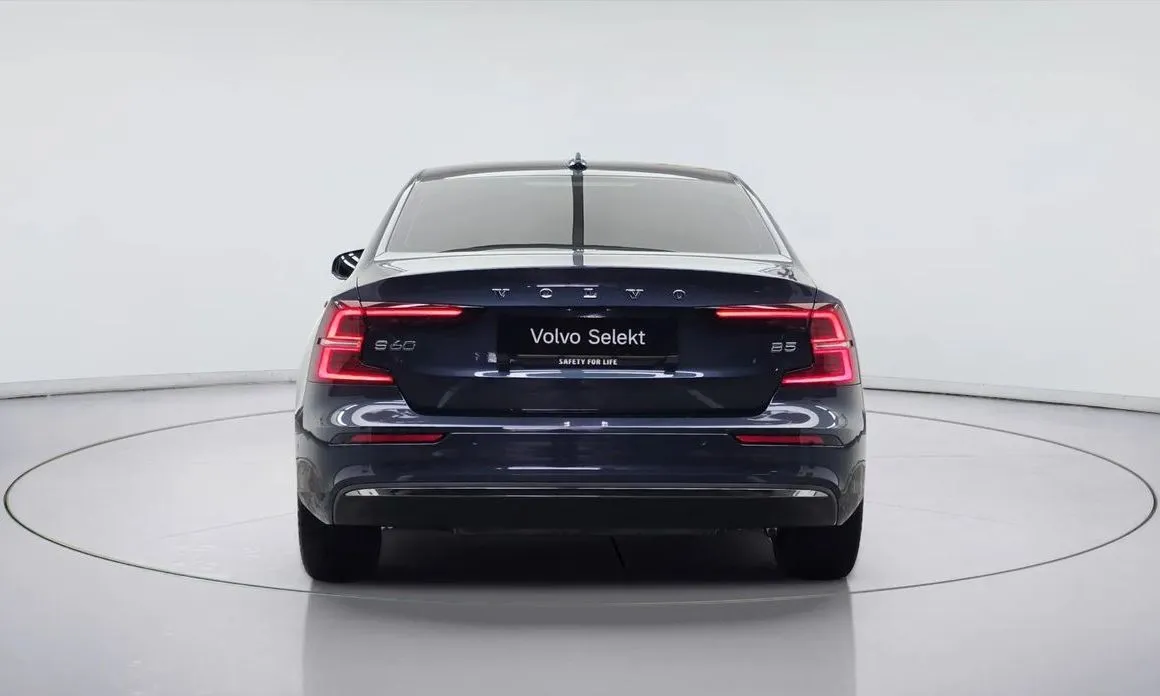 Volvo S60 2024 из KR, фото 5