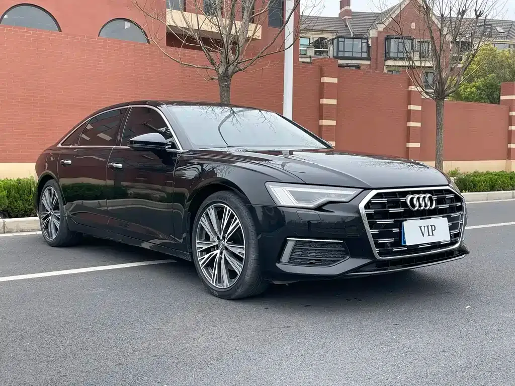 Audi A6L — фото 9