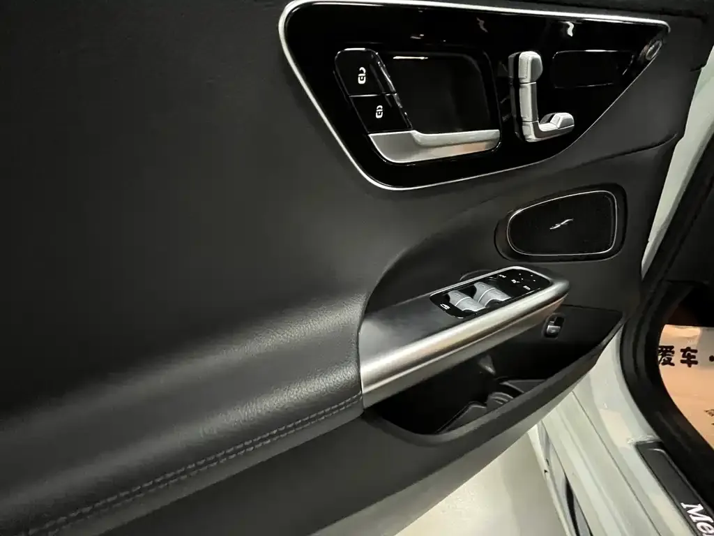 Mercedes-Benz C-Class 2023 из CN, фото 2