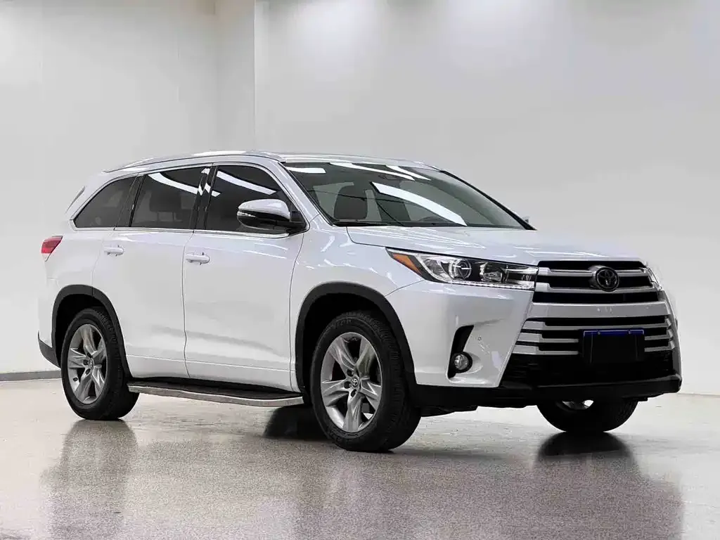 Toyota Highlander — фото 5