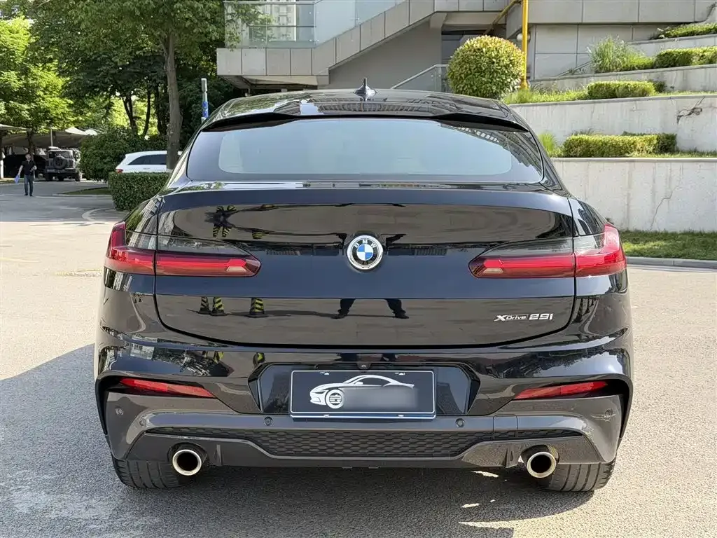 BMW X4 — фото 9